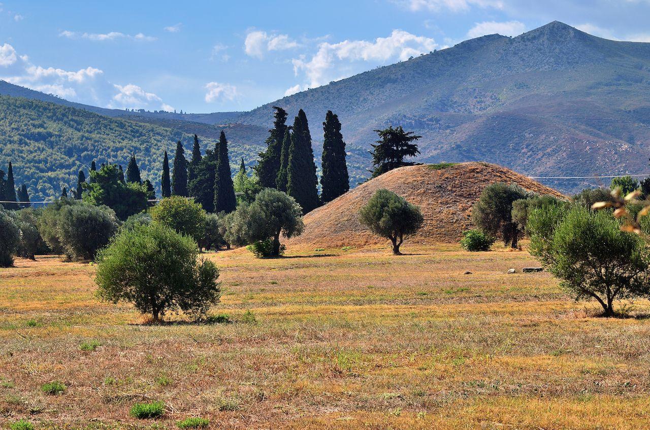 Il tumulo o tumulo dei 192 caduti ateniesi nella Battaglia di Maratona in Grecia