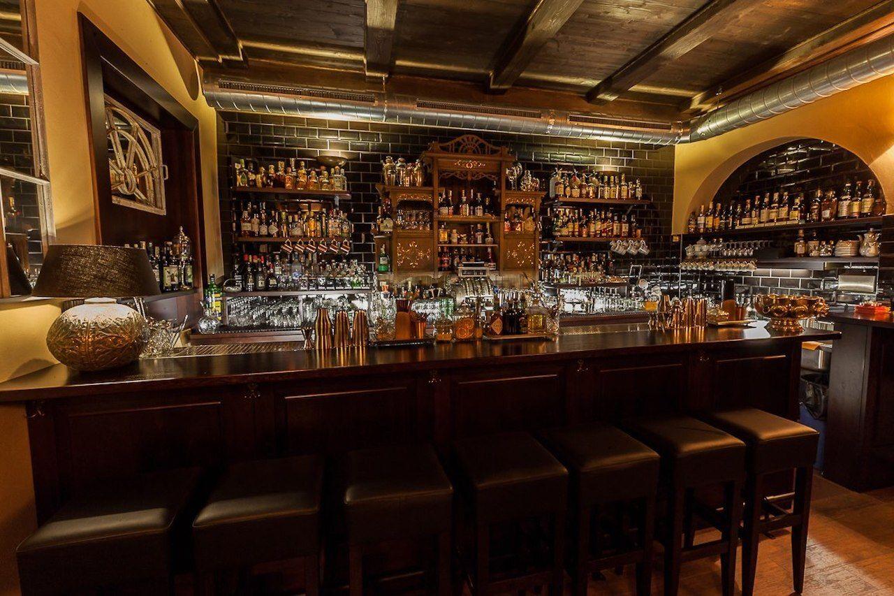 HEMINGWAY BAR PRAGUE, Prag Bars