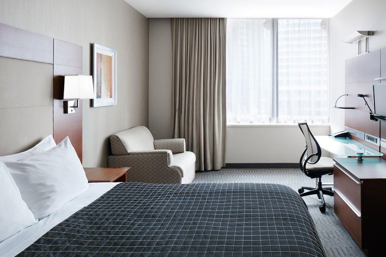 Chicago River Hotel