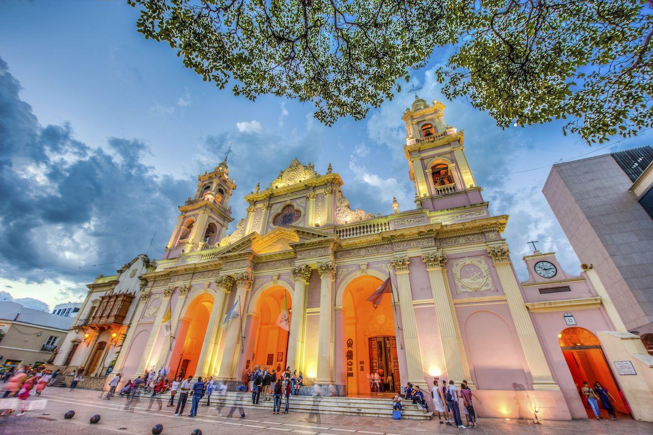 La Basilica Cattedrale e Santuario del Signore e della Vergine del Miracolo a Salta, Argentina