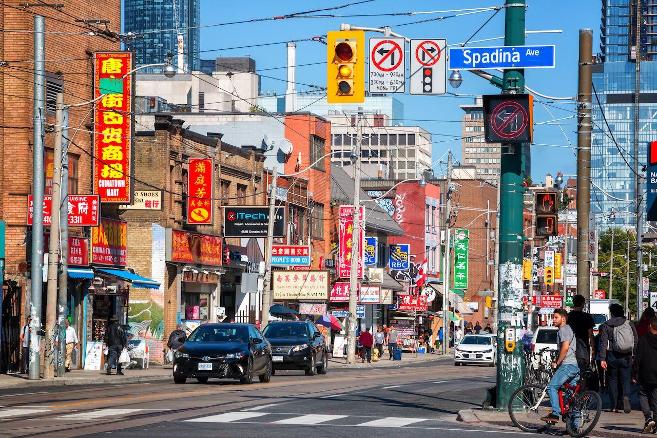 Dundas Street at Spadina in Toronto, Kanada