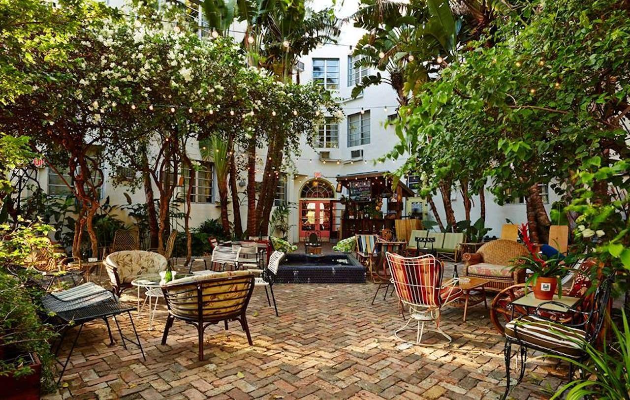 Patio posteriore dell'hotel Freehand Miami
