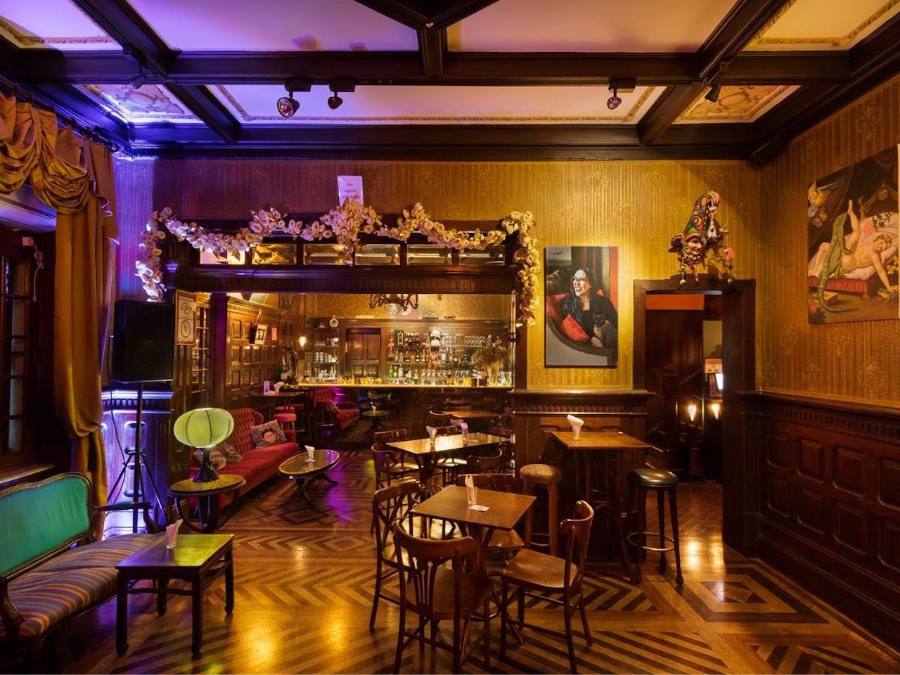 Bar e Vita Notturna